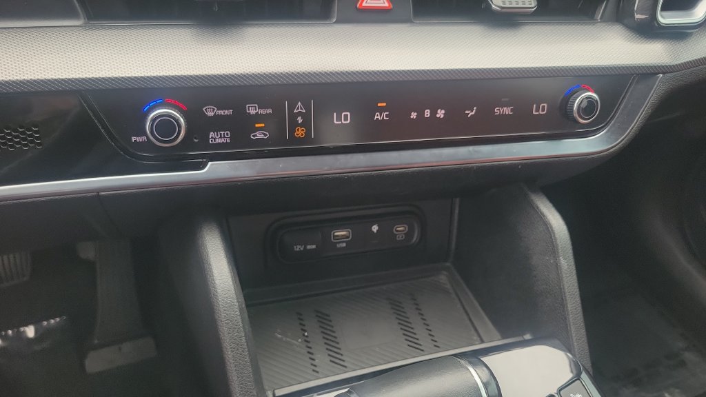 Used 2025 Kia Sportage SX FWD image 15