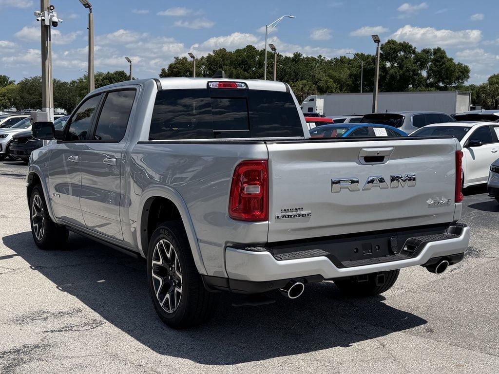 Used 2026 RAM 1500 Laramie AWD/4WD image 7