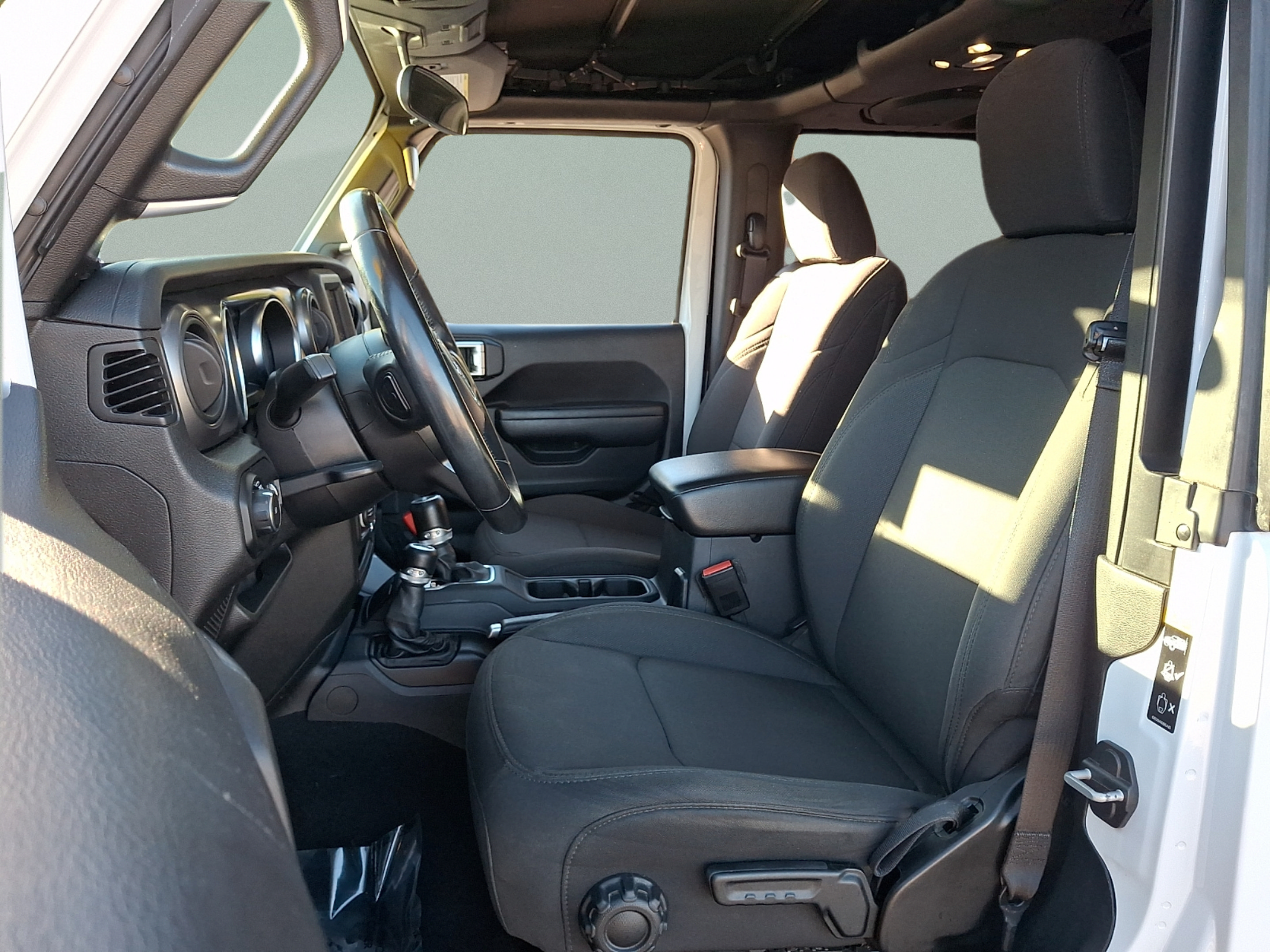 Certified 2021 Jeep Wrangler Sport AWD/4WD image 12