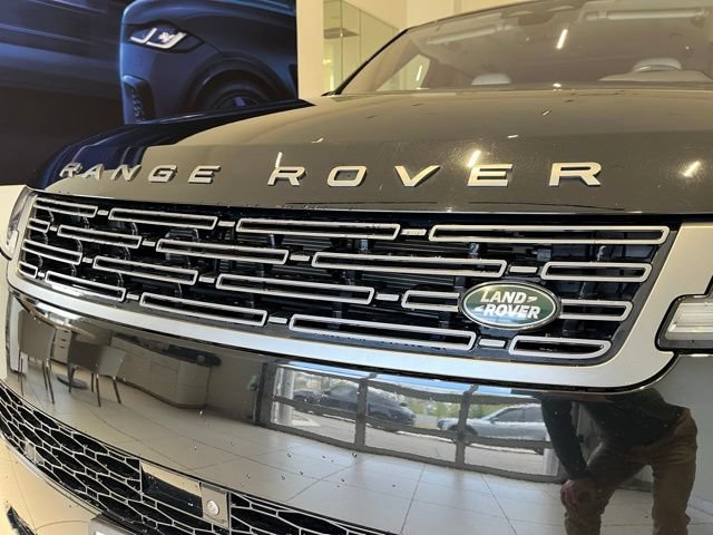 Used 2023 Land Rover Range Rover Sport SE AWD/4WD image 14