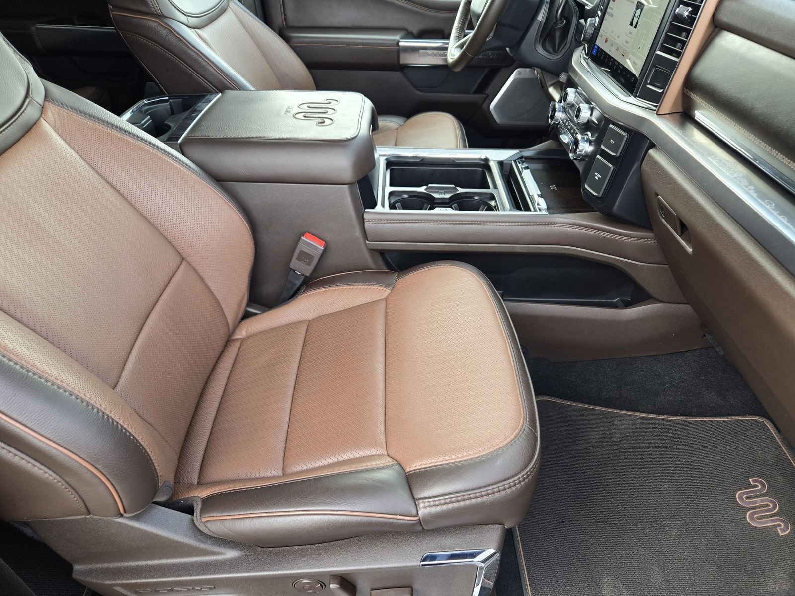 Used 2024 Ford F350 King Ranch w/ Chrome Package image 13