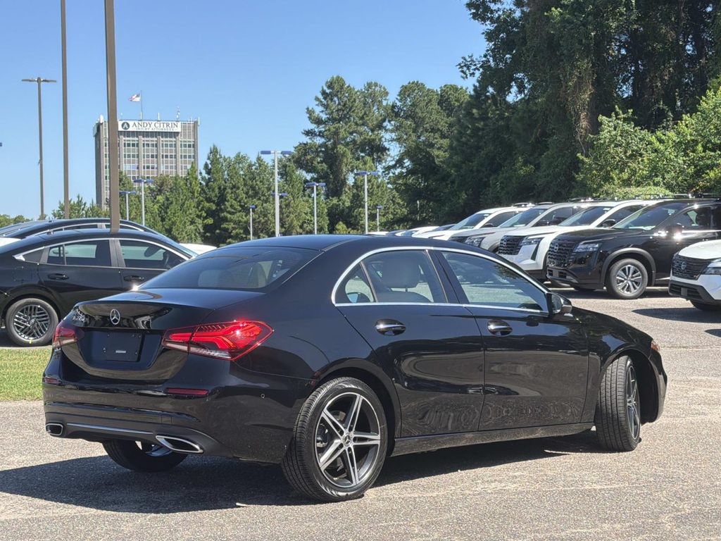 Used 2022 Mercedes-Benz A 220 image 4