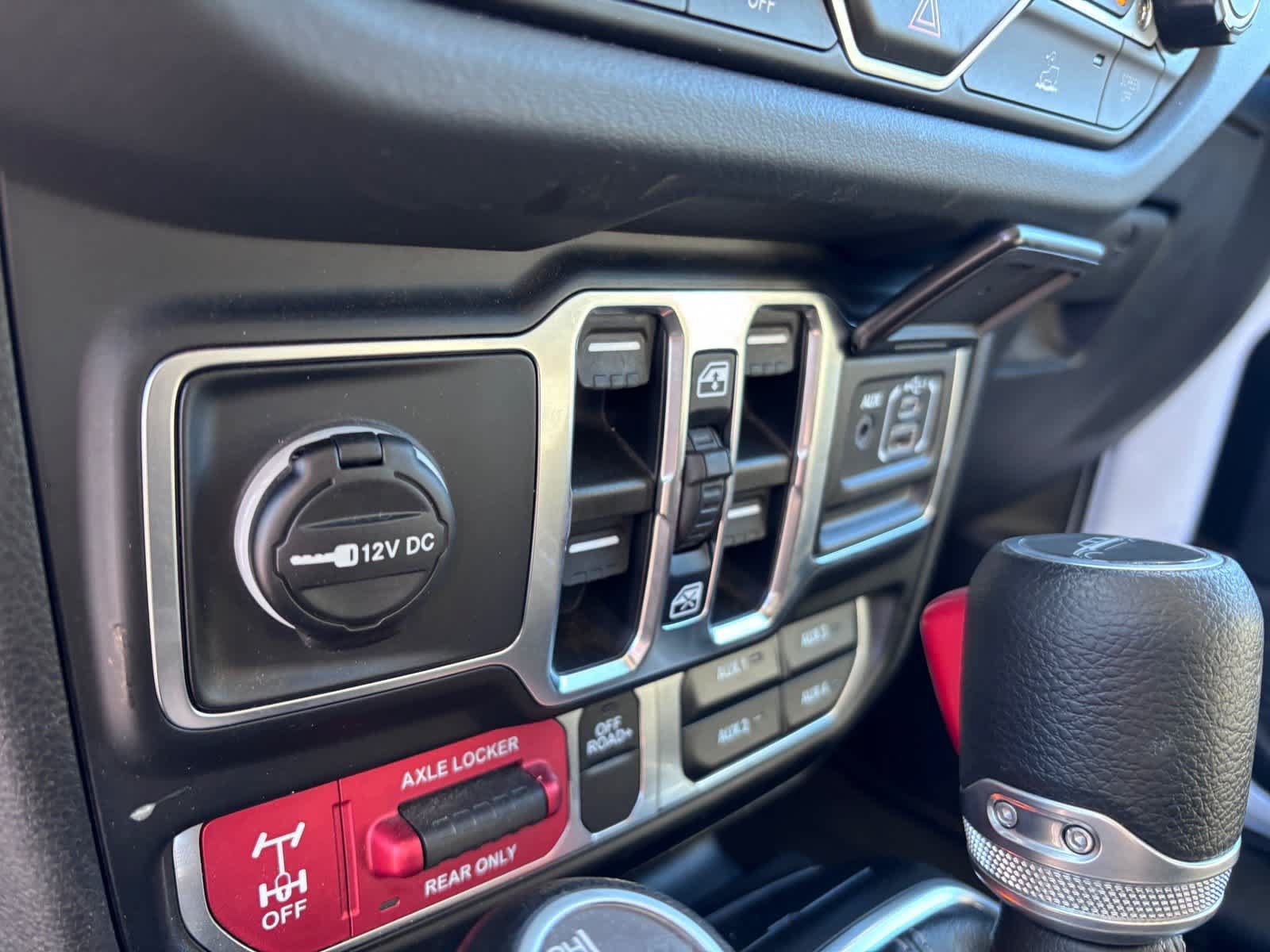 Used 2026 Jeep Gladiator Mojave AWD/4WD image 22