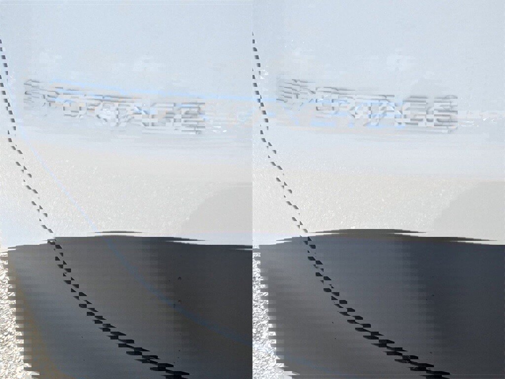 New 2024 Kia Sportage EX image 12