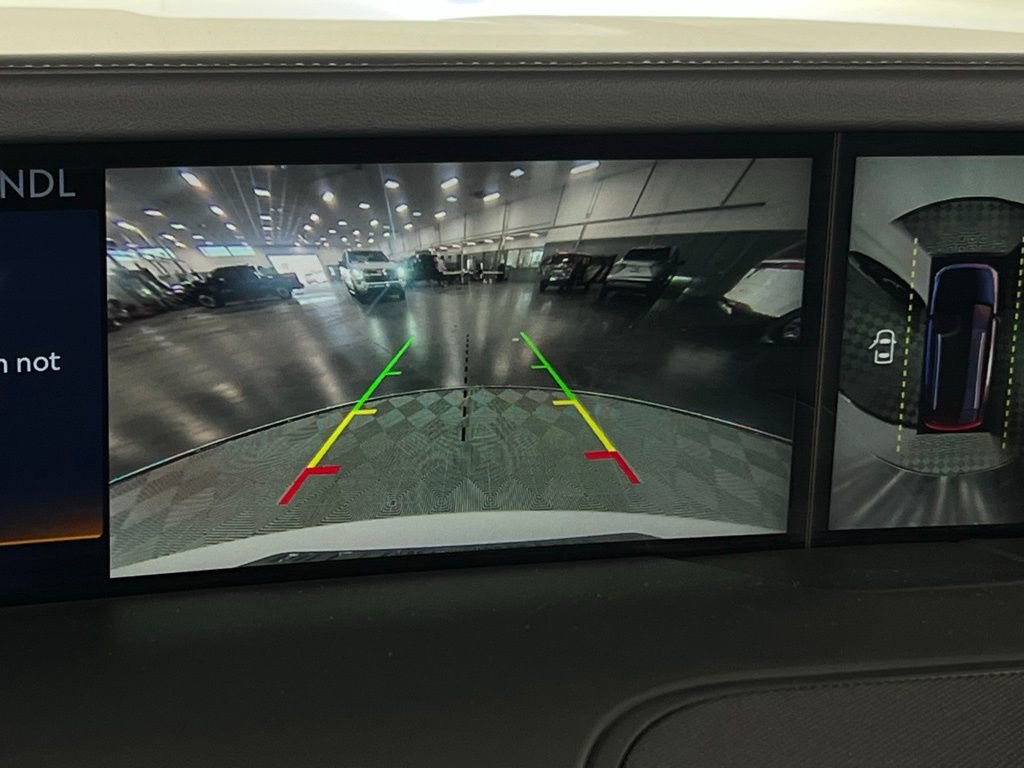 Used 2024 Lincoln Nautilus Reserve AWD/4WD image 21