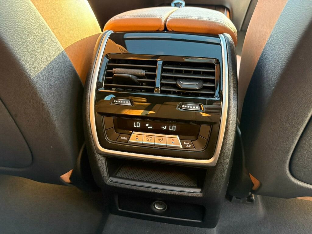 Used 2023 BMW X5 xDrive40i w/ M Sport Package image 26