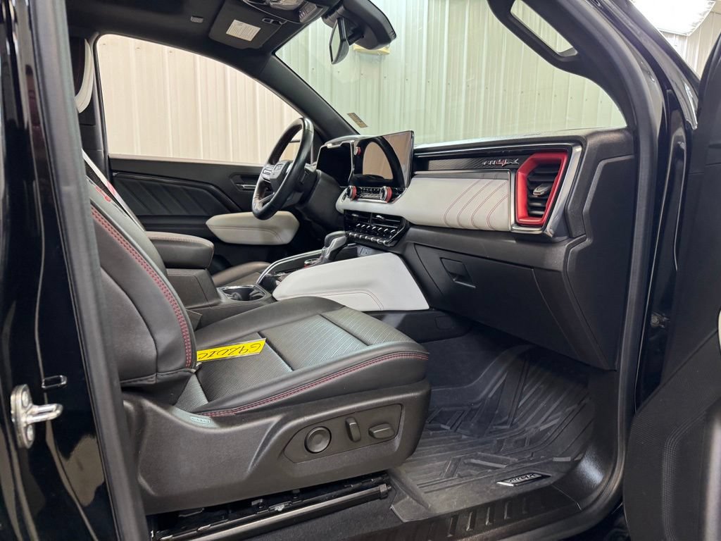 Used 2023 GMC Canyon AT4X AWD/4WD image 29