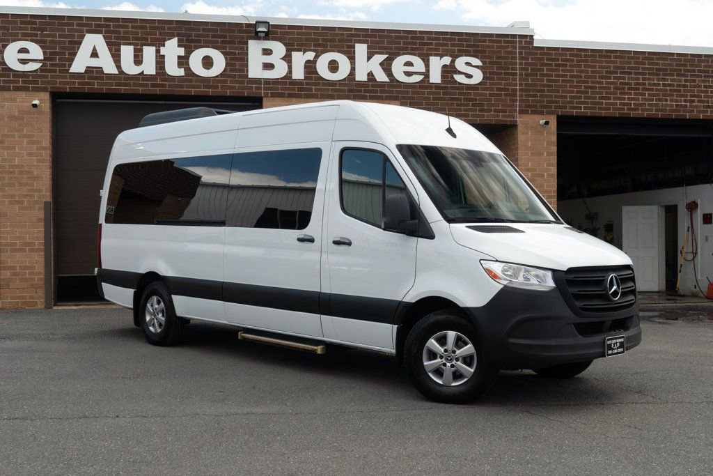 Used 2020 Mercedes-Benz Sprinter 2500 image 35