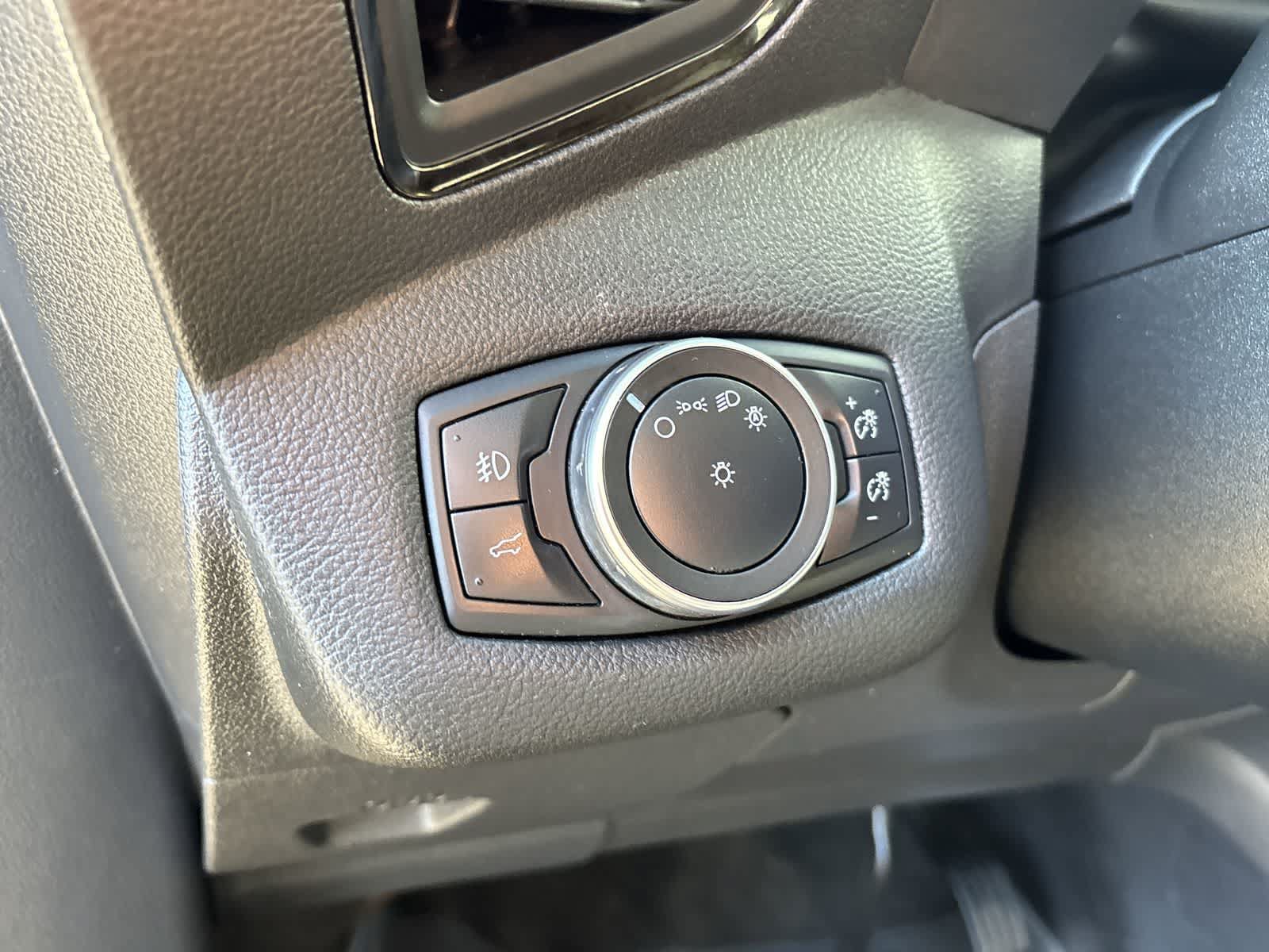 Used 2018 Ford Escape SEL AWD/4WD image 12