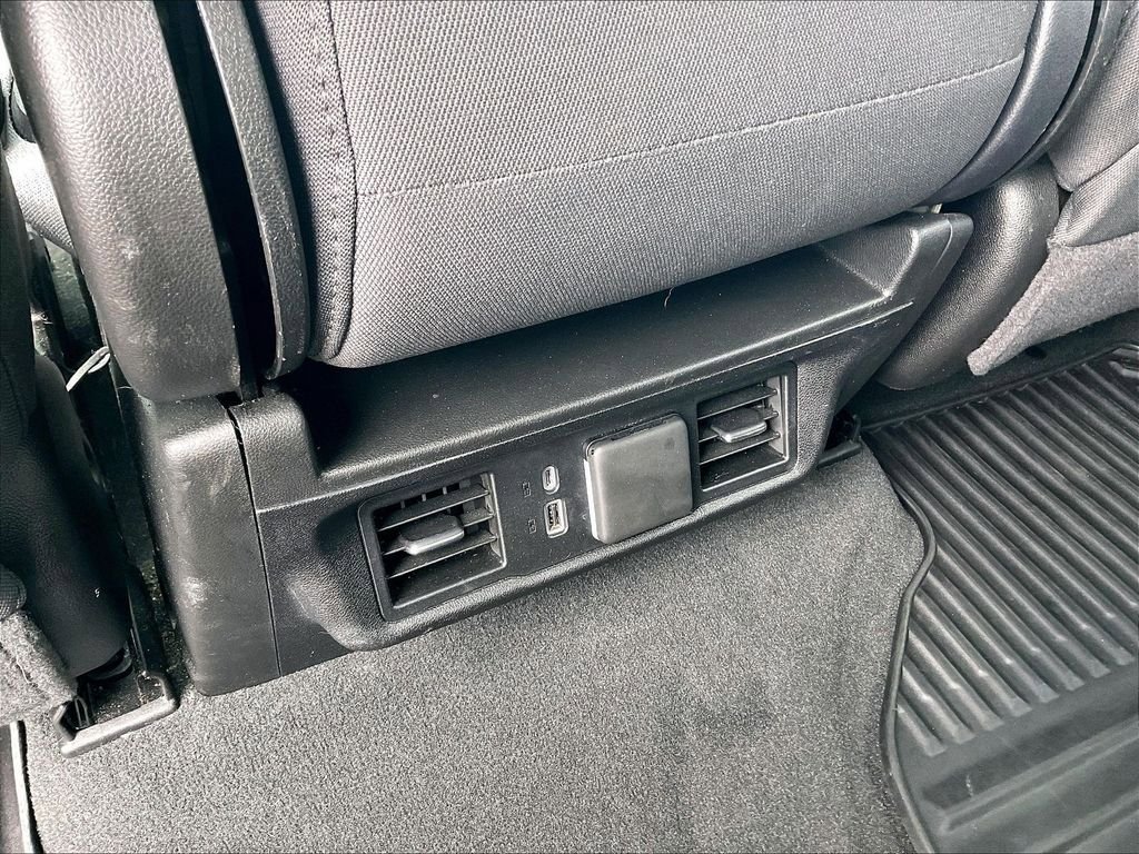 Used 2025 Chevrolet Silverado 1500 LT AWD/4WD image 26