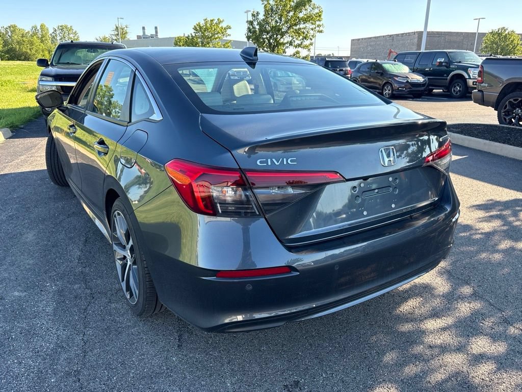 Used 2023 Honda Civic Touring image 10