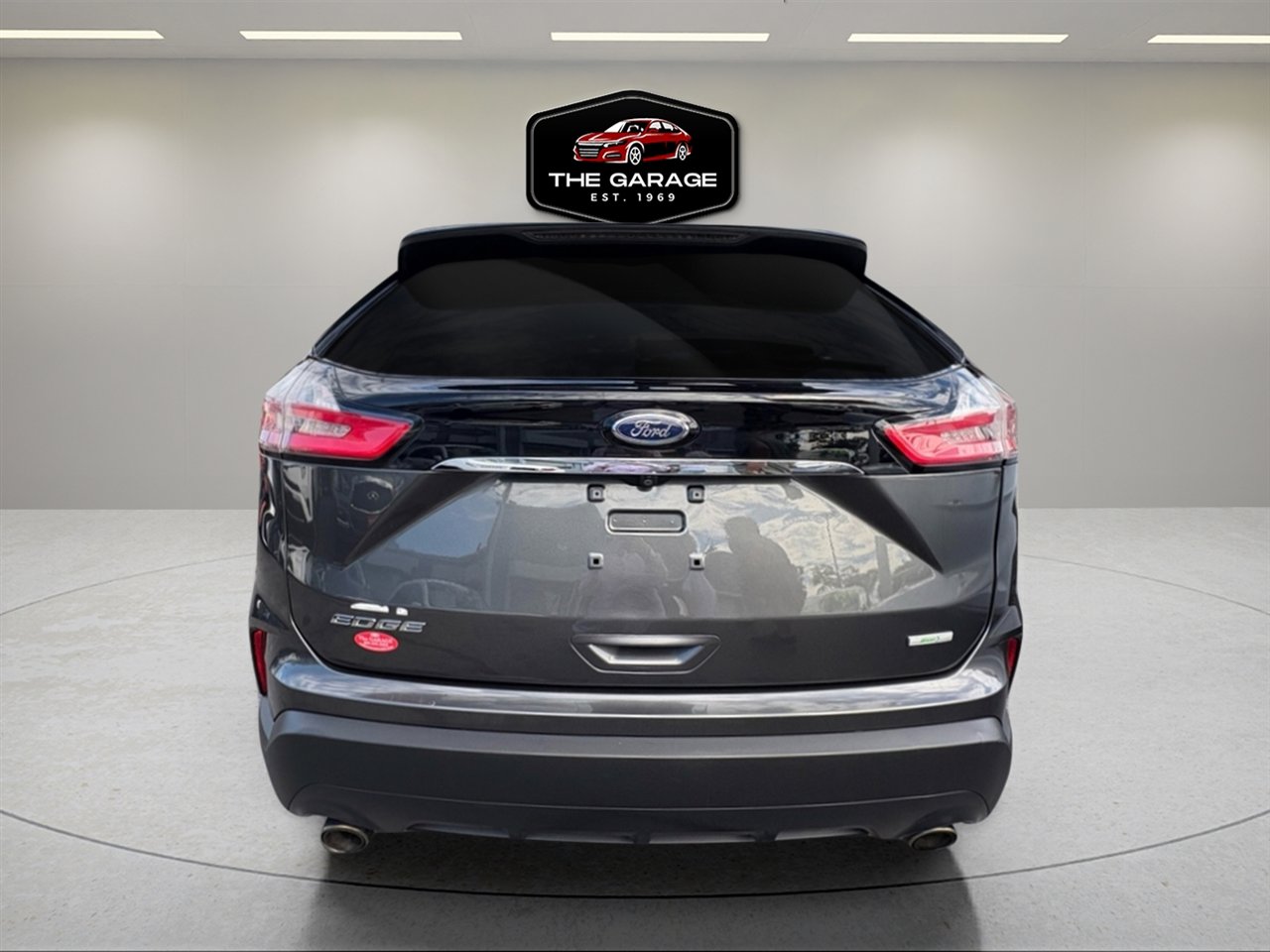Used 2019 Ford Edge SE image 6