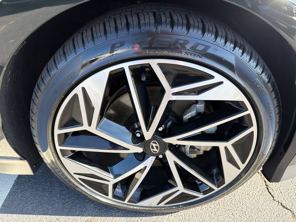 Used 2023 Hyundai Ioniq 6 Limited RWD image 12
