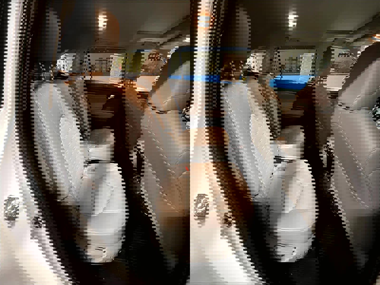 Used 2023 Toyota Highlander XLE image 16