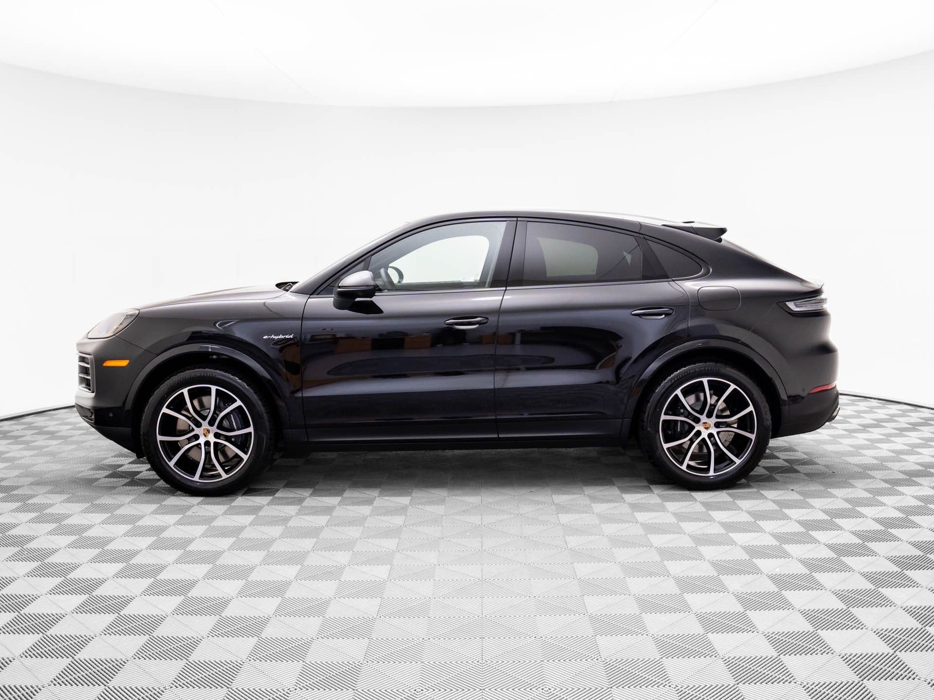 New 2025 Porsche Cayenne E-Hybrid Coupe video 2