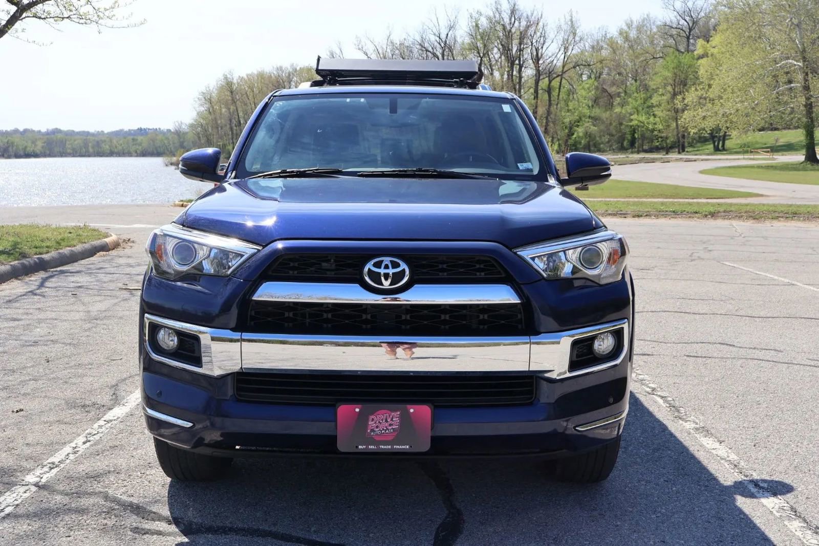 Used 2017 Toyota 4Runner Limited w/ Convenience Package image 2