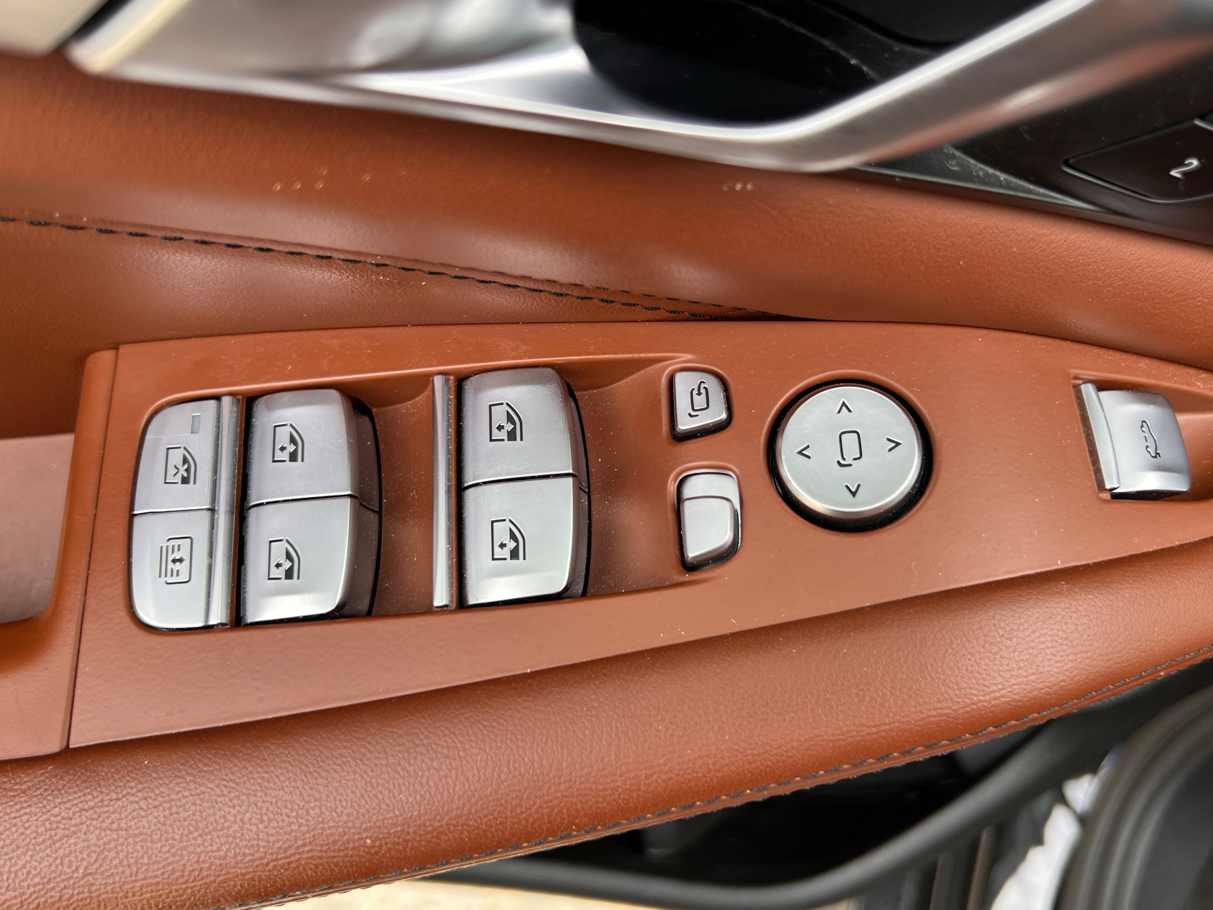 Used 2021 BMW X7 M50i image 17