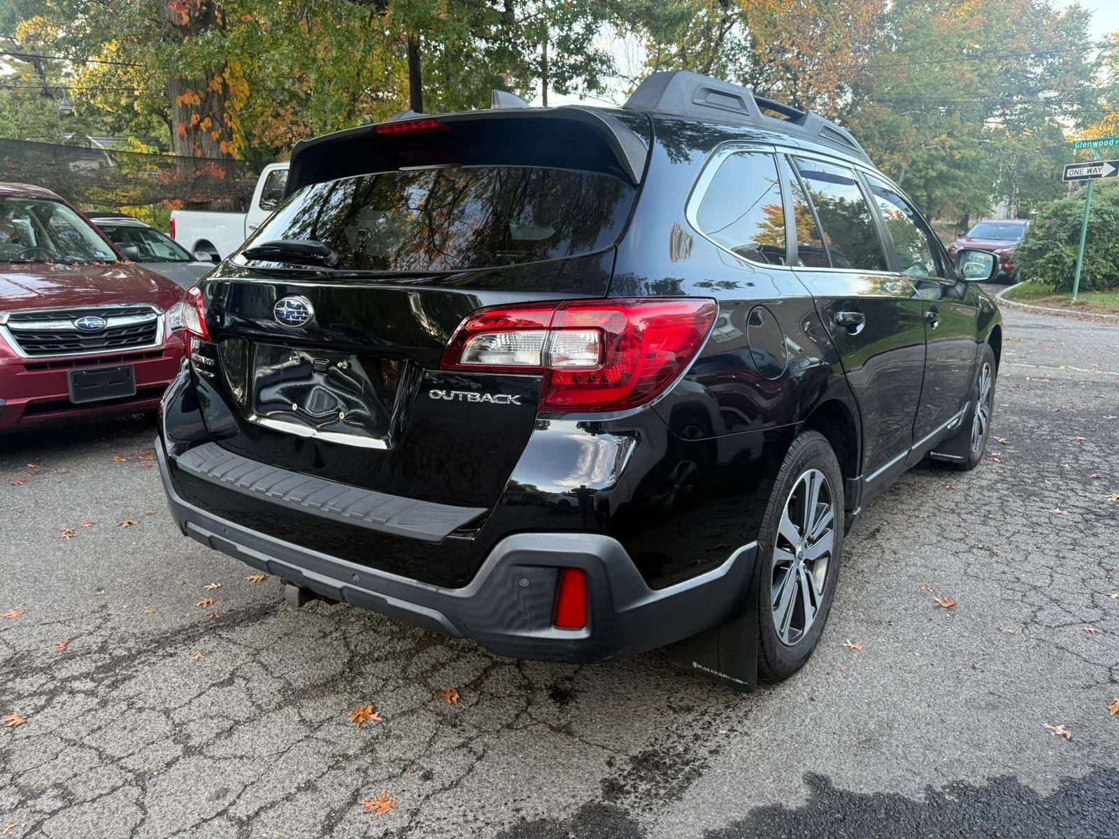 Used 2018 Subaru Outback 2.5i Limited AWD/4WD image 4