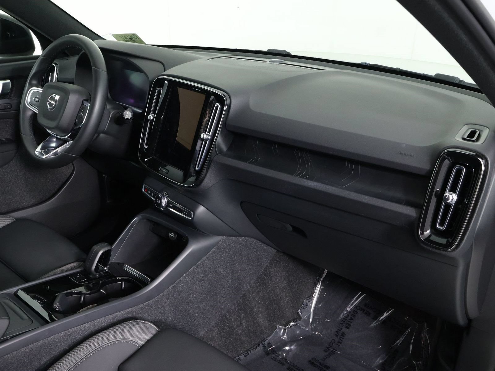 Used 2023 Volvo XC40 Recharge Core AWD/4WD image 22