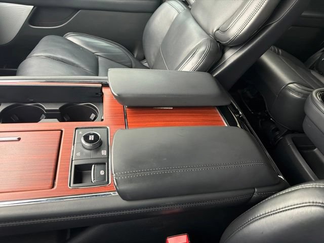 Used 2024 Lincoln Navigator L Reserve AWD/4WD image 31