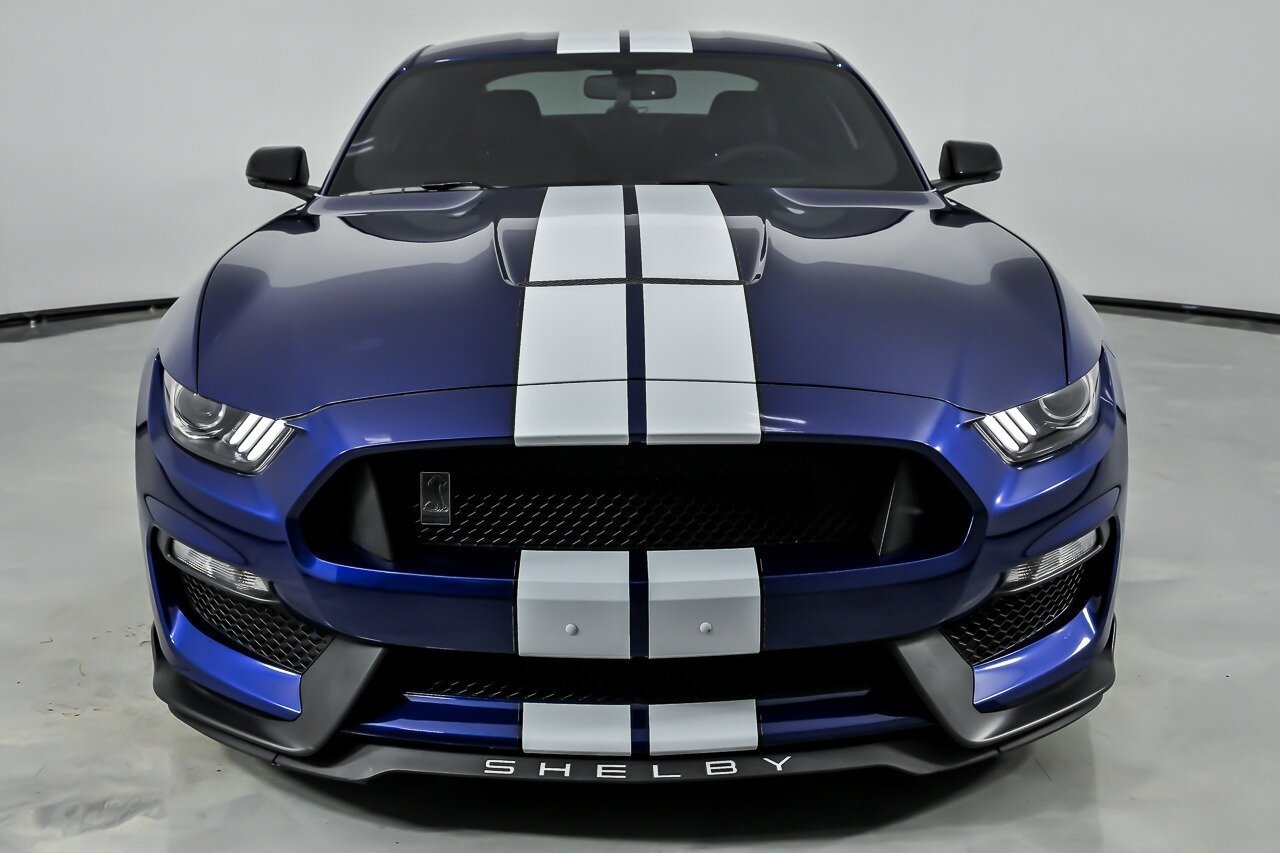 Used 2016 Ford Mustang Shelby GT350 w/ Technology Package RWD image 4