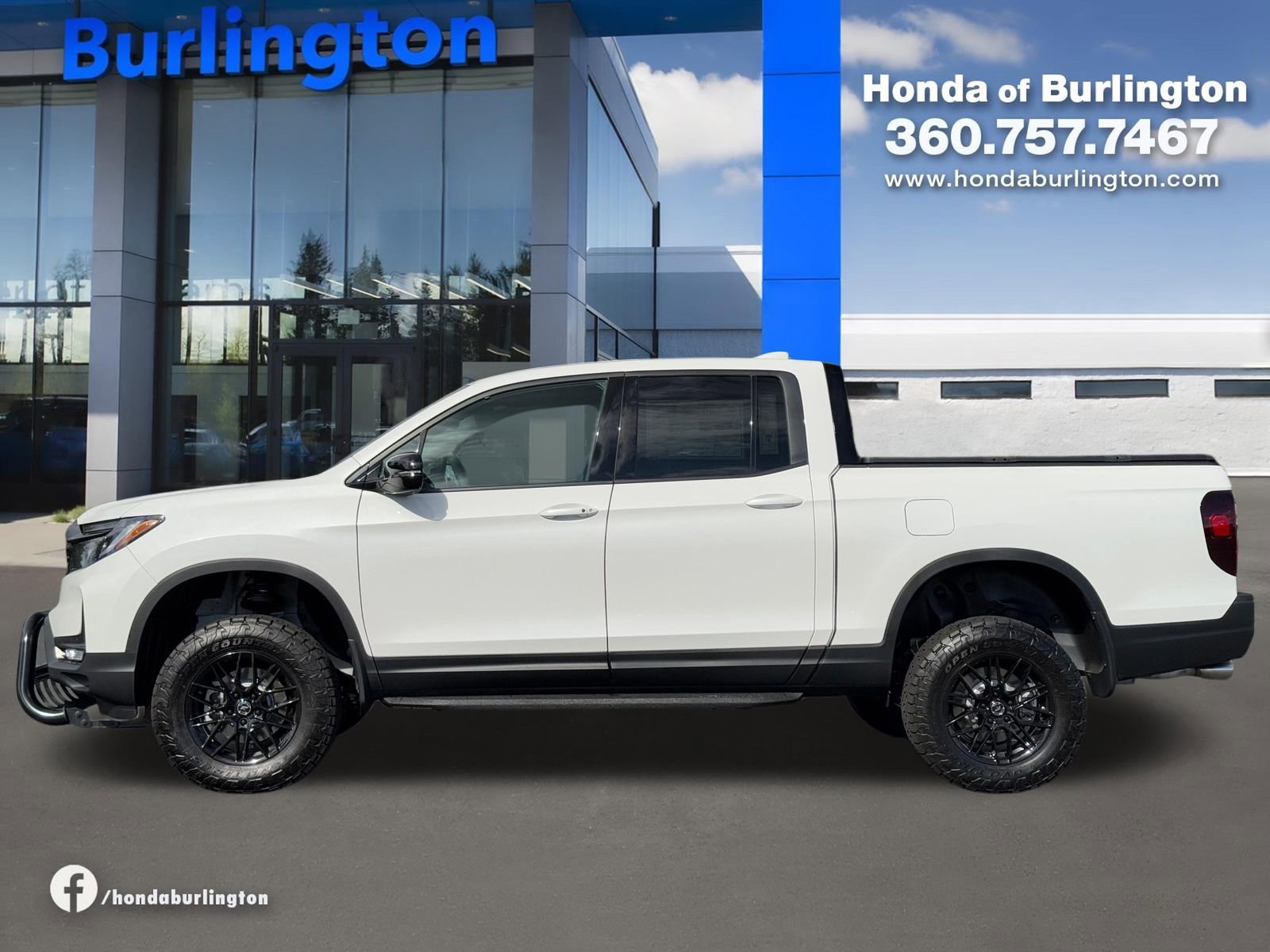 New 2026 Honda Ridgeline Black Edition image 3