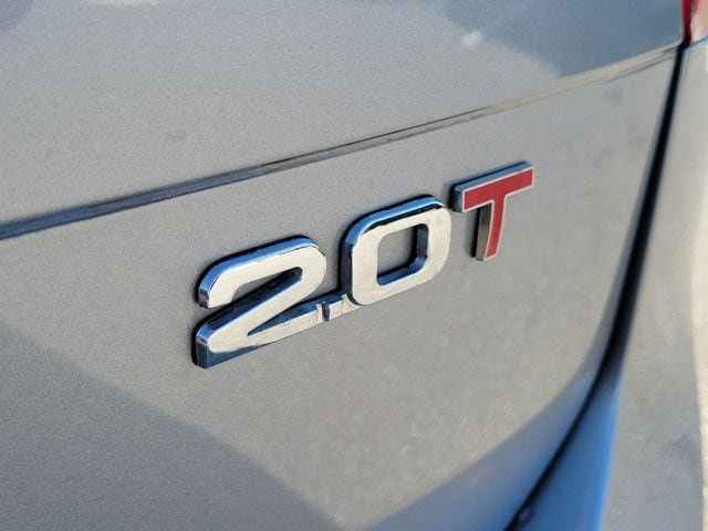 Used 2023 Volkswagen Tiguan SE R-Line FWD image 7