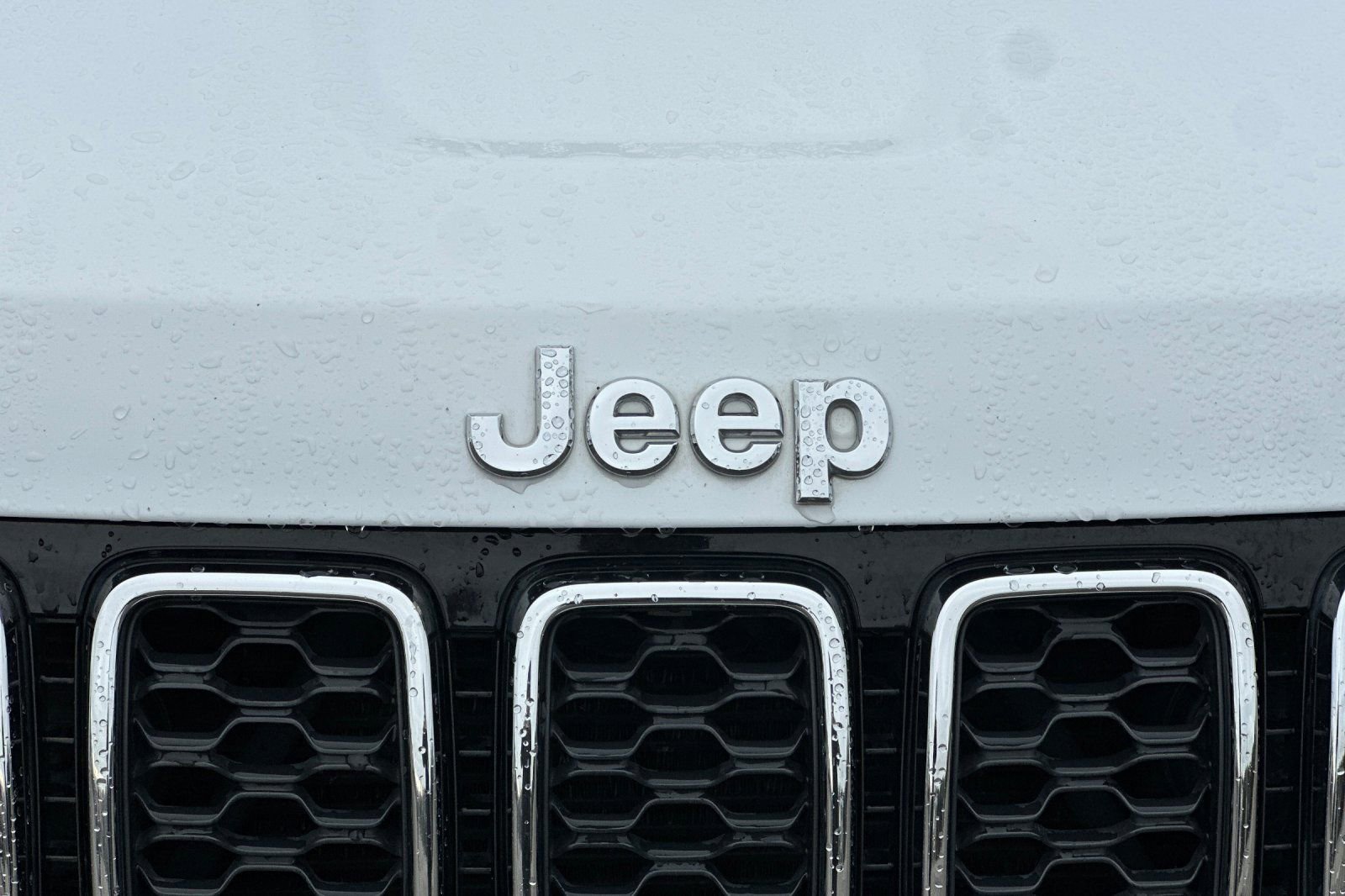 Used 2018 Jeep Grand Cherokee Limited image 47