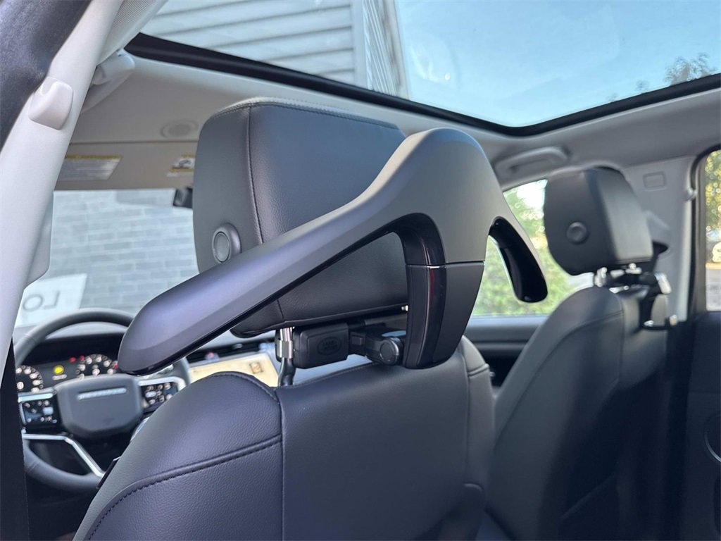 New 2025 Land Rover Discovery Sport S image 15