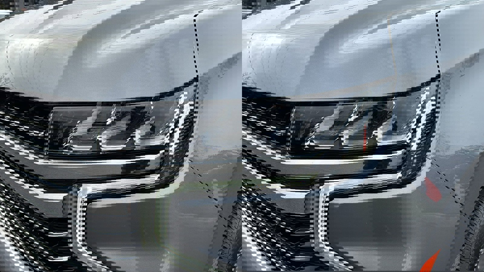 Used 2021 Chevrolet Tahoe LT w/ LT Signature Plus Package image 9