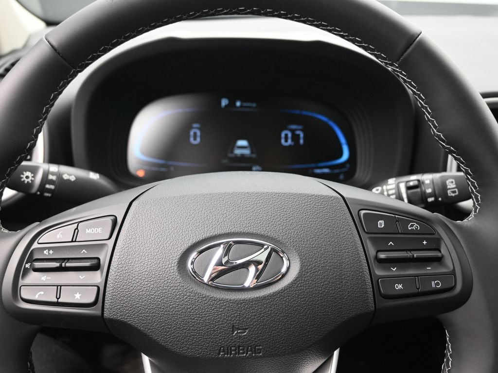 New 2026 Hyundai Venue SEL FWD image 12