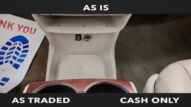 Used 2011 Toyota Sienna XLE w/ XLE Navigation Pkg image 25