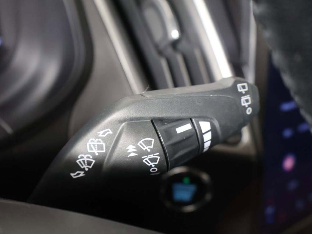 Used 2024 Ford Edge SEL w/ Convenience Package image 38