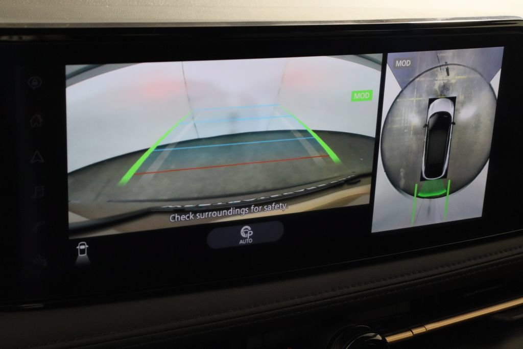 Used 2023 Nissan Ariya FWD image 32