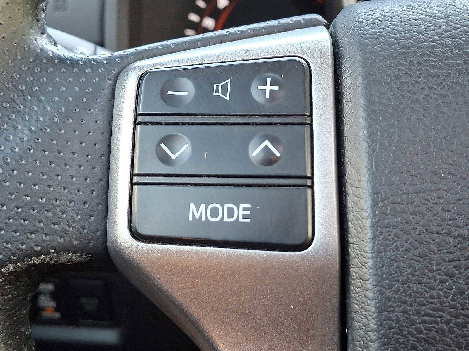 Used 2012 Toyota 4Runner Limited image 19