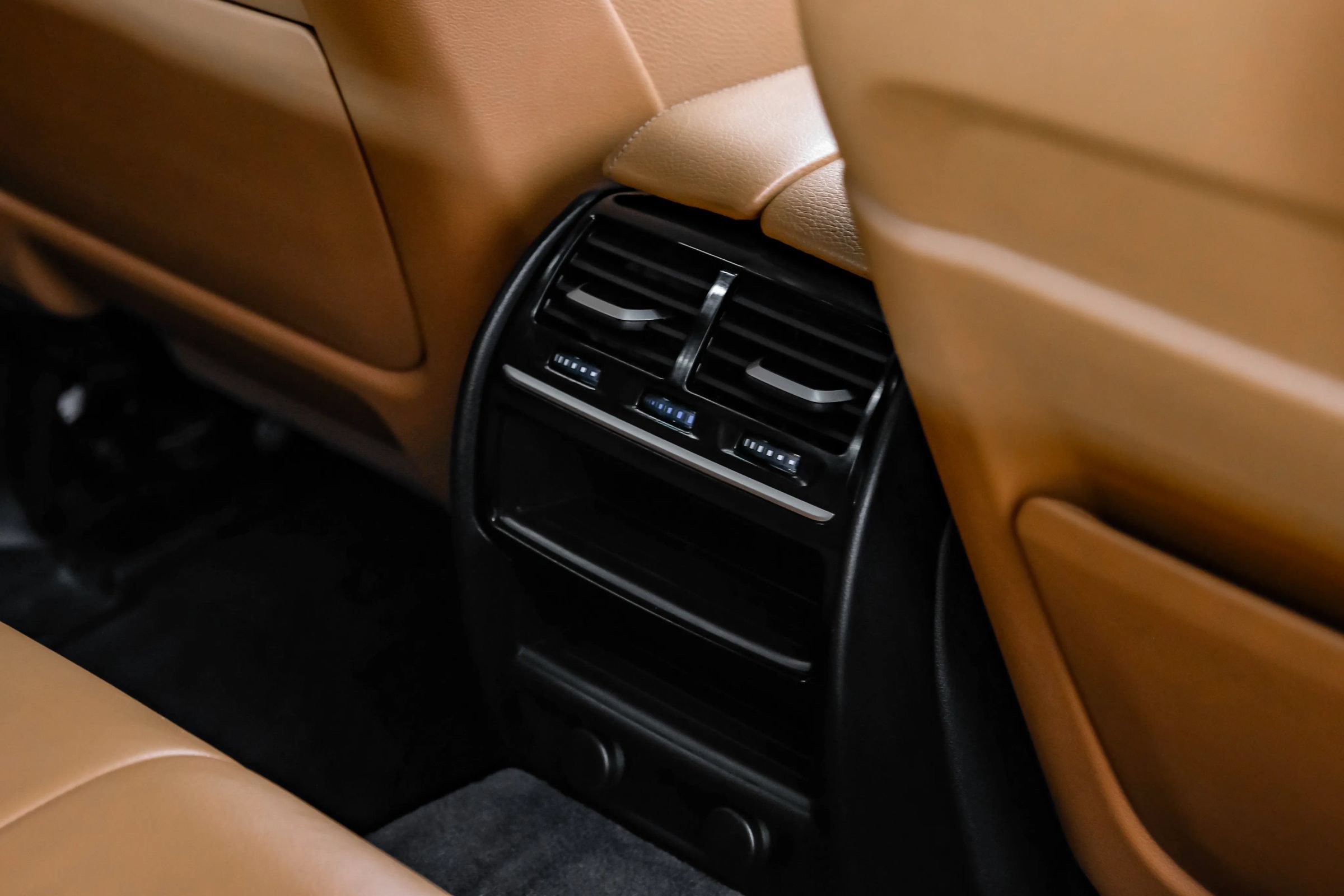 Used 2019 BMW M550i xDrive w/ Premium Package 2 AWD/4WD image 52