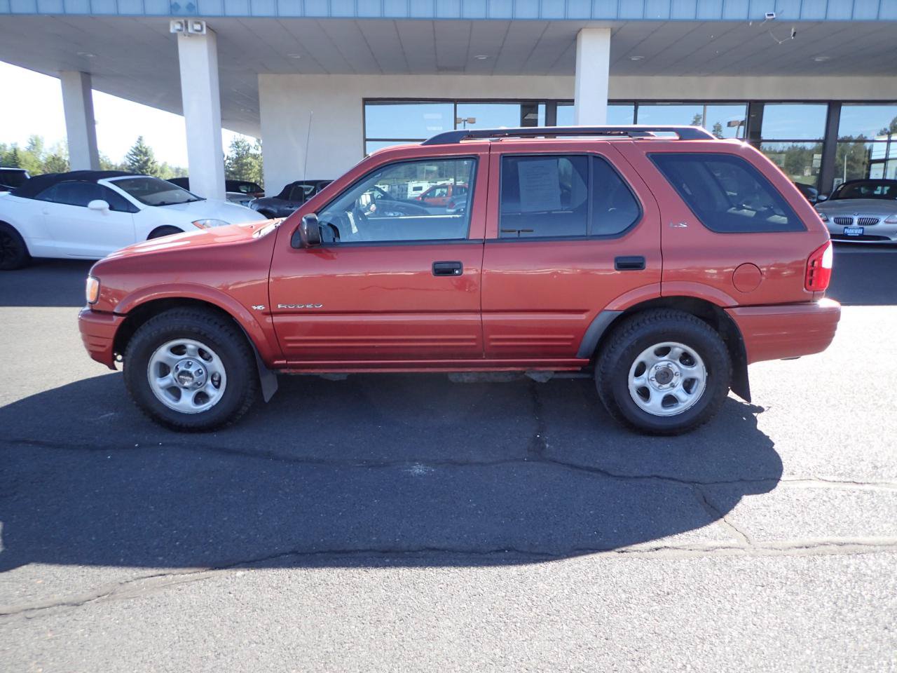 Used 2001 Isuzu Rodeo LS AWD/4WD image 2