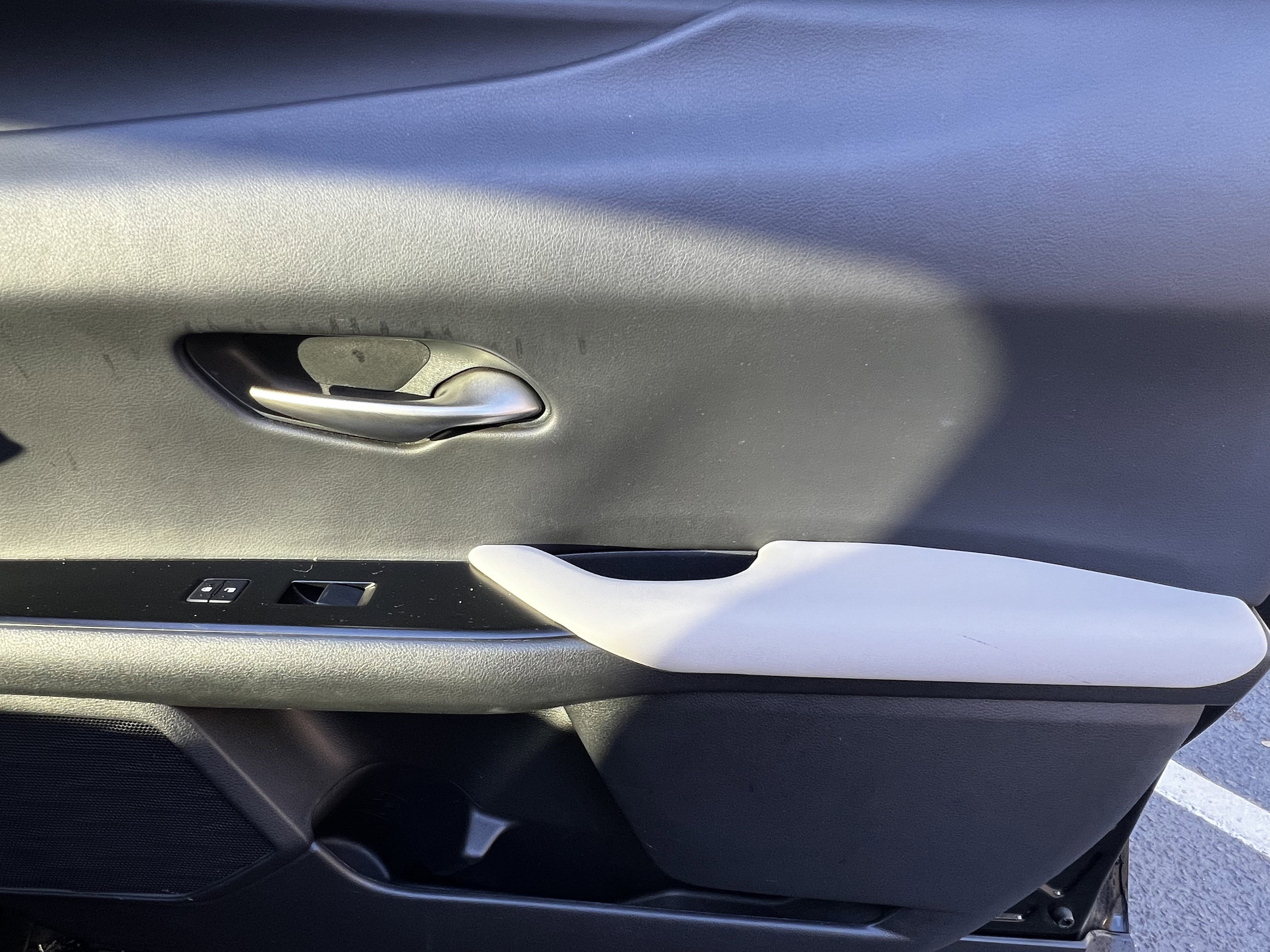 Used 2019 Lexus UX 250h w/ Premium Package image 41