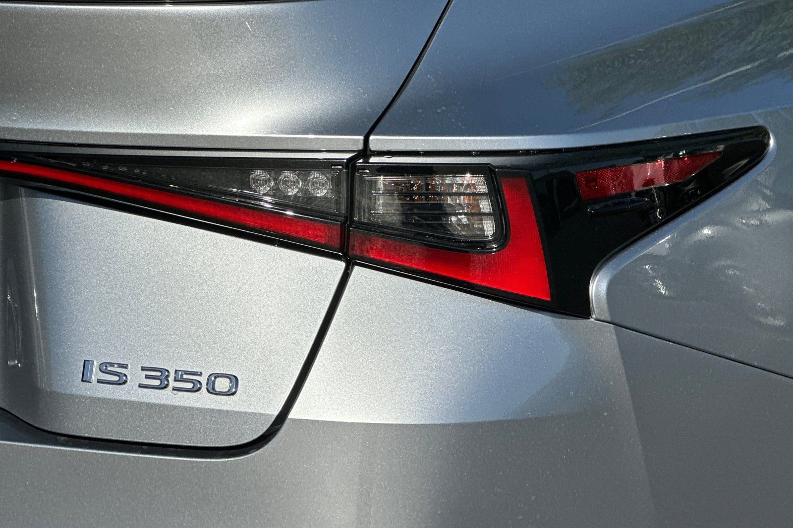 Used 2022 Lexus IS 350 F Sport w/ Navigation Package image 8