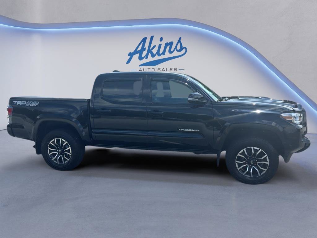 Used 2020 Toyota Tacoma TRD Sport AWD/4WD image 4