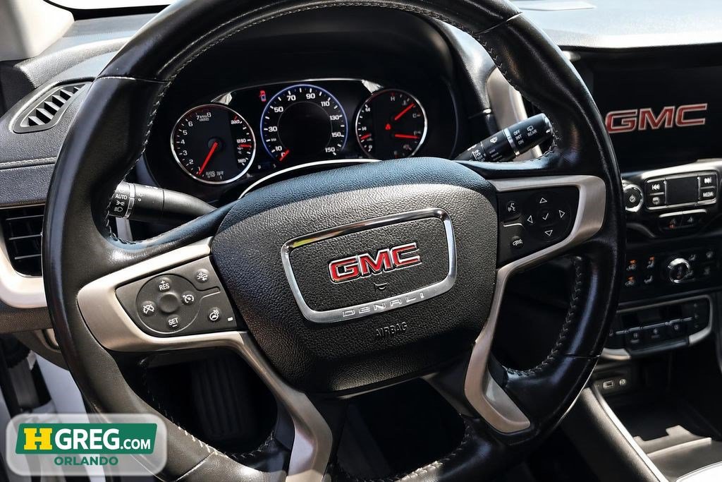 Used 2022 GMC Terrain Denali w/ Denali Premium Package AWD/4WD image 11