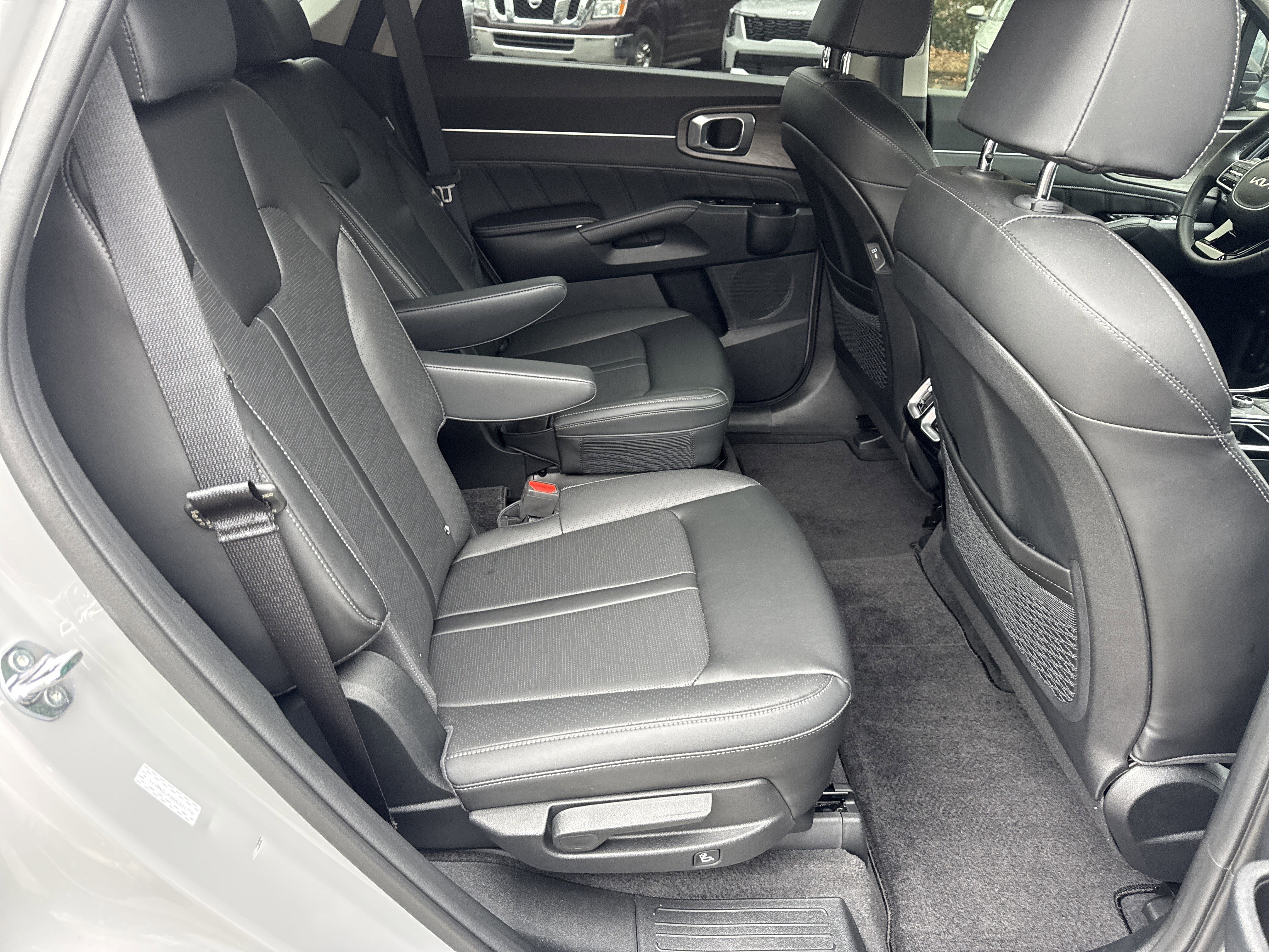 Certified 2025 Kia Sorento SX image 15