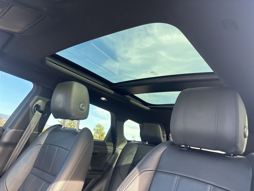 Used 2020 Land Rover Range Rover Evoque SE image 31