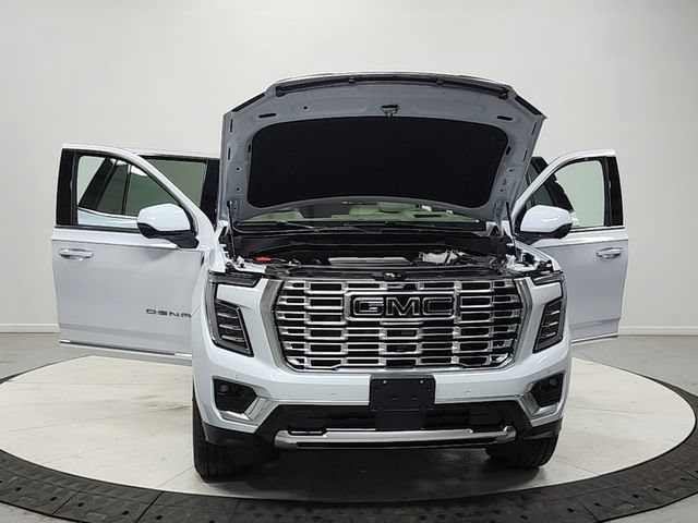 New 2026 GMC Yukon Denali w/ Sun & Power Step Package AWD/4WD image 10