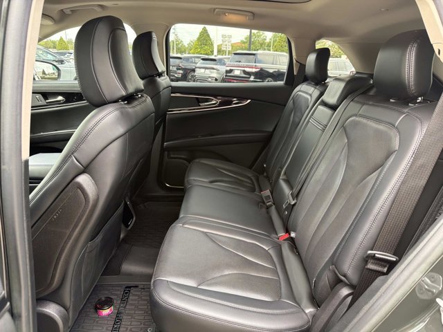 Certified 2022 Lincoln Nautilus Reserve w/ Class II Trailer Tow Package AWD/4WD image 18