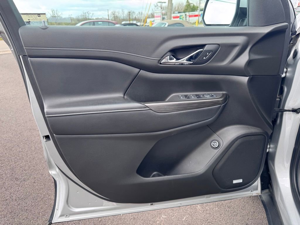 Used 2019 GMC Acadia SLT image 9