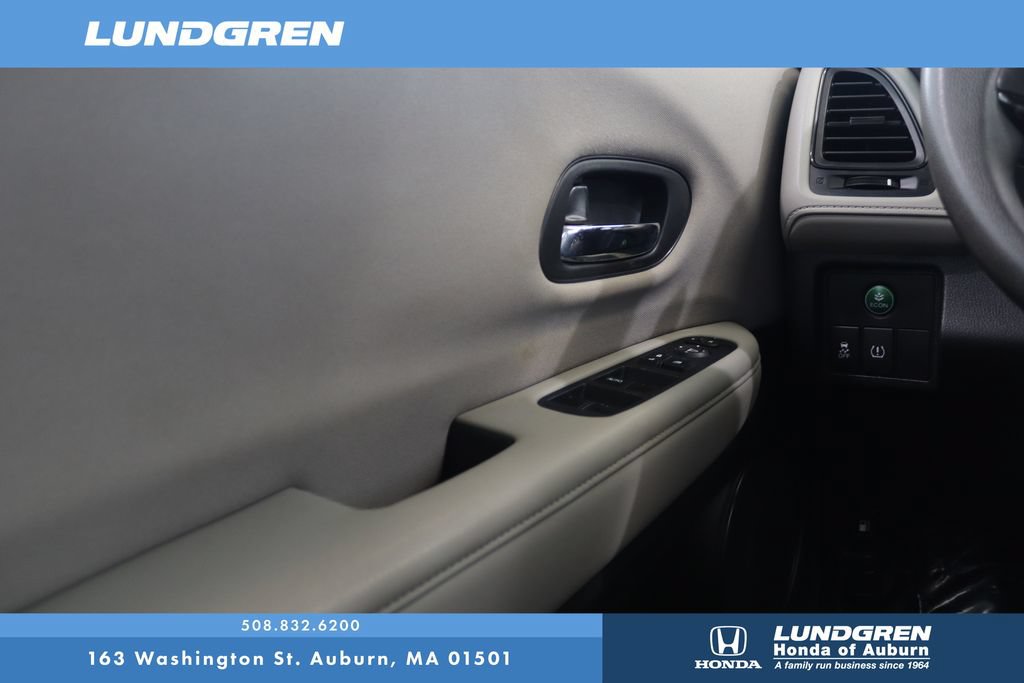 Used 2017 Honda HR-V LX image 24