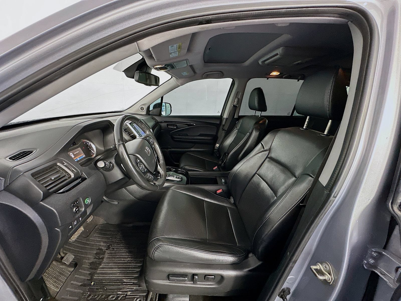 Used 2016 Honda Pilot Elite image 21