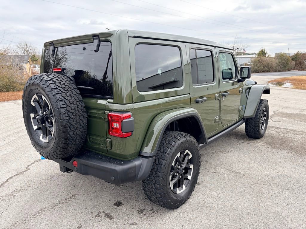 Used 2024 Jeep Wrangler Unlimited Rubicon 4xe image 3