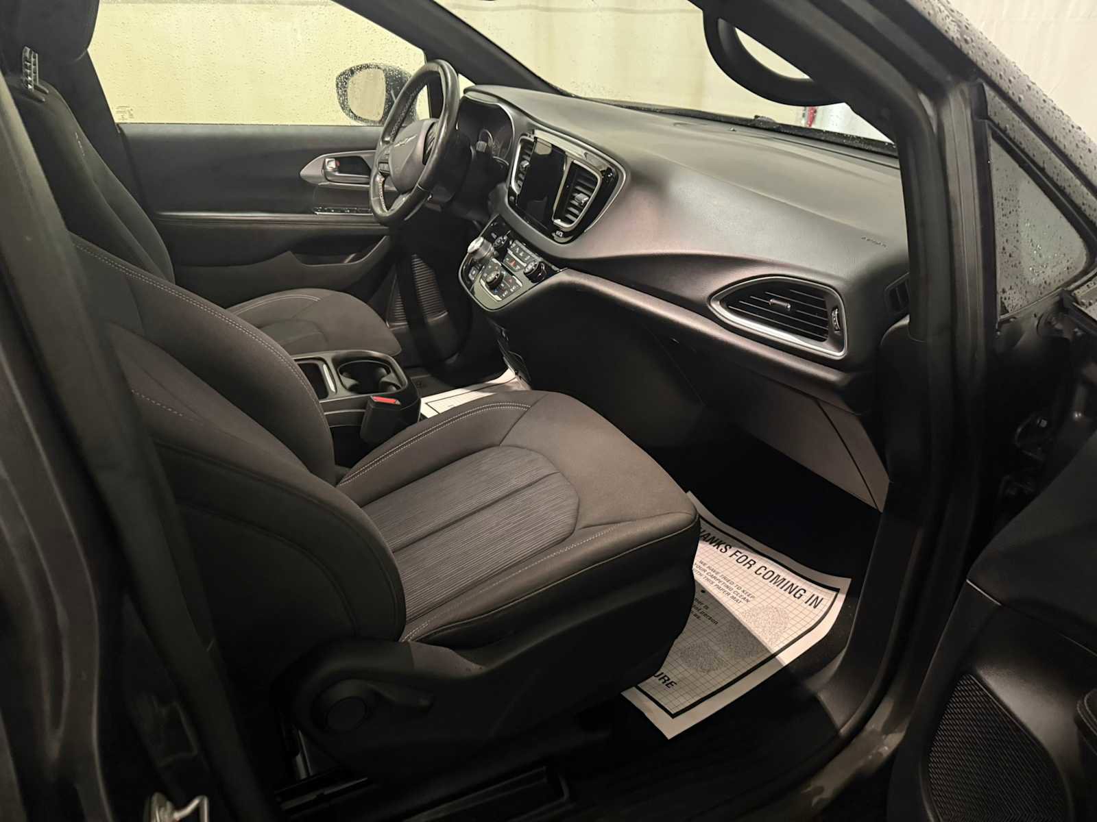 Used 2019 Chrysler Pacifica Touring Plus w/ Advanced Safetytec Group image 25